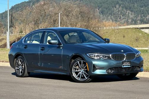 2021 BMW 330 i xDrive