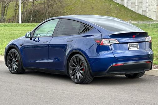 2023 Tesla Model Y Performance