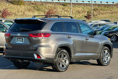 2017 Toyota Highlander Limited Platinum