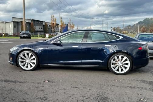 2013 Tesla Model S Performance