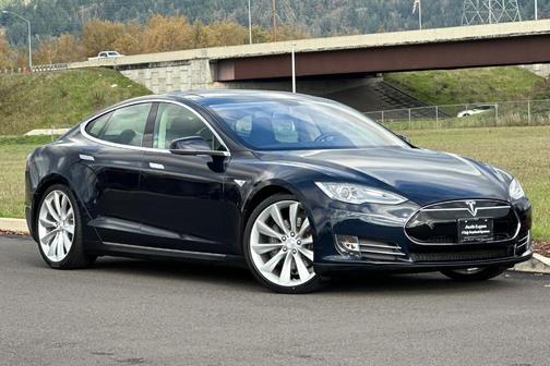 2013 Tesla Model S Performance
