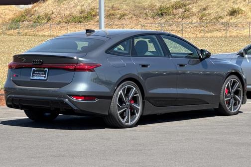 2025 Audi S6 e-tron Premium