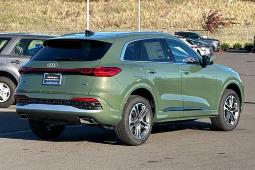 2025 Audi Q5 2.0T quattro Premium