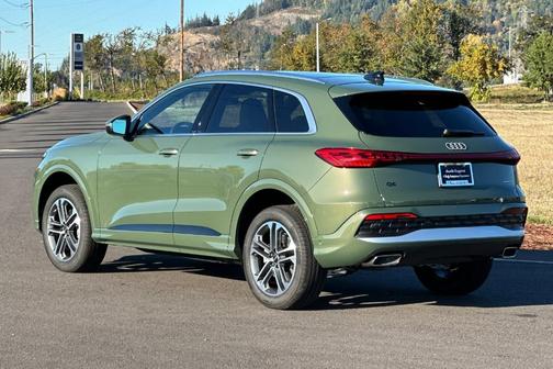 2025 Audi Q5 2.0T quattro Premium