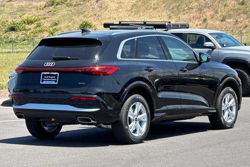 2025 Audi Q5 2.0T quattro Premium
