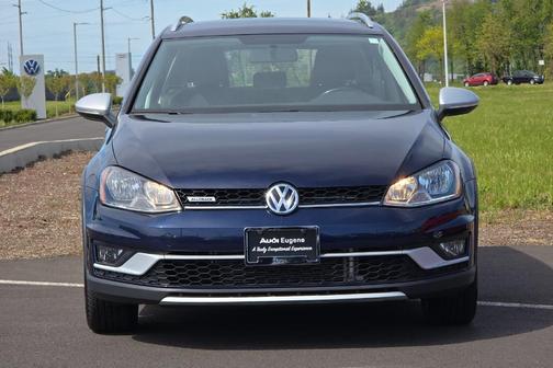 2017 Volkswagen Golf Alltrack TSI S