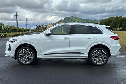 2025 Audi Q5 2.0T quattro Premium