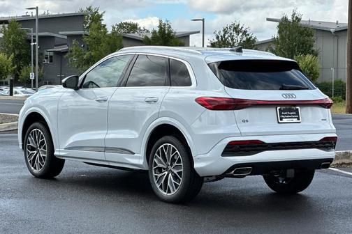 2025 Audi Q5 2.0T quattro Premium