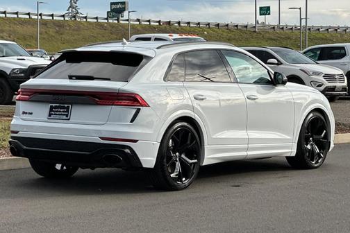 2023 Audi RS Q8 4.0T quattro
