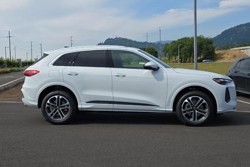 2025 Audi Q5 2.0T quattro Premium