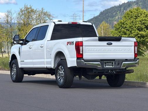 Oxford White 2021 Ford F-350 Lariat Super Duty