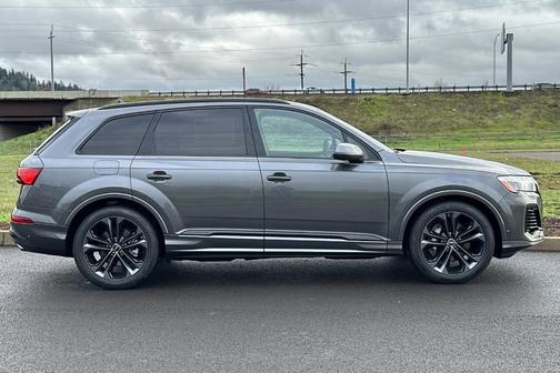 2026 Audi Q7 55 Premium Plus