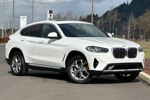 2023 BMW X4 xDrive30i