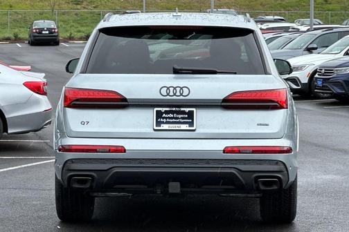 2025 Audi Q7 55 Premium Plus