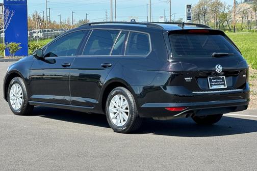 2017 Volkswagen Golf SportWagen TSI S