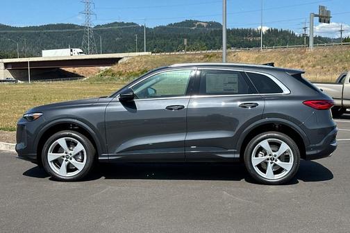 2025 Audi Q5 2.0T quattro Premium