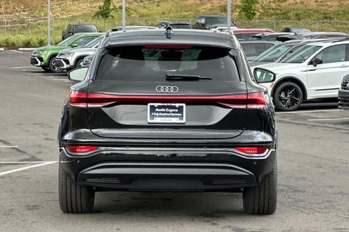 2025 Audi Q6 e-tron Premium