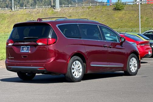 2018 Chrysler Pacifica Touring-L Plus