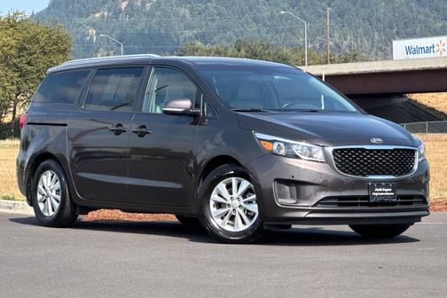 2017 Kia Sedona LX