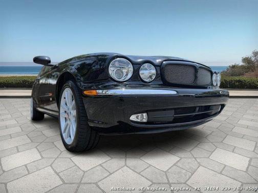 2004 Jaguar XJ Base