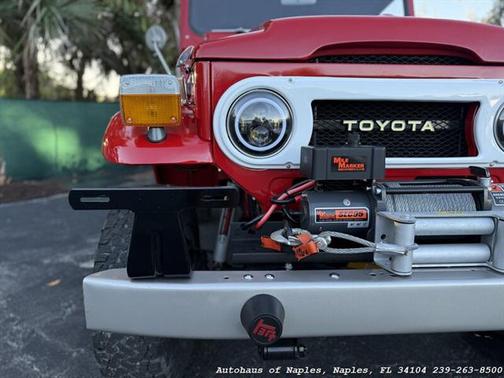 1975 Toyota Land Cruiser Base