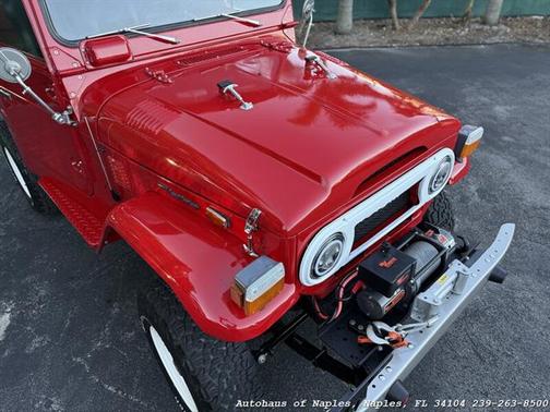1975 Toyota Land Cruiser Base