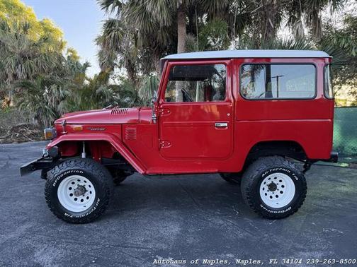 1975 Toyota Land Cruiser Base
