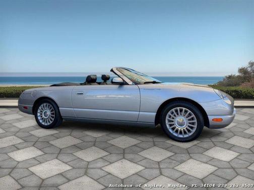 2005 Ford Thunderbird Deluxe