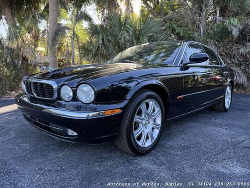 2004 Jaguar XJ Base