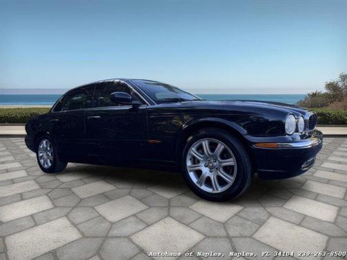 2004 Jaguar XJ Base