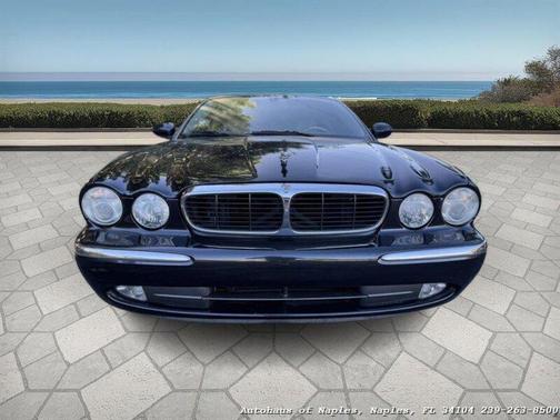2004 Jaguar XJ Base