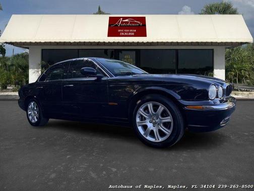 2004 Jaguar XJ Base