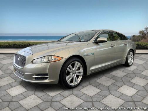 2011 Jaguar XJ Base