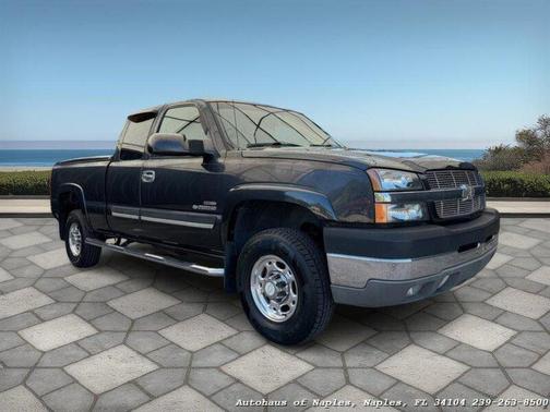 2004 Chevrolet Silverado 2500 LT H/D Extended Cab