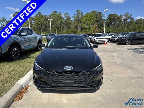 2023 Hyundai ELANTRA SEL