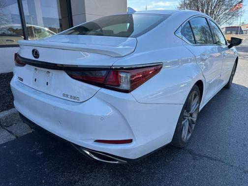 2019 Lexus ES 350 Base