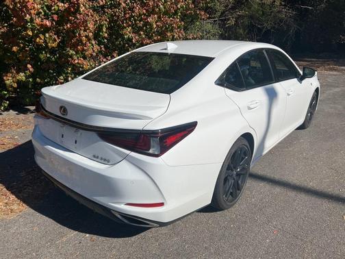 2022 Lexus ES 350 F Sport