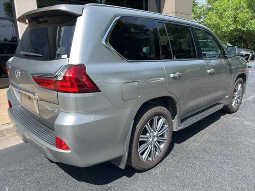 2016 Lexus LX 570 Base
