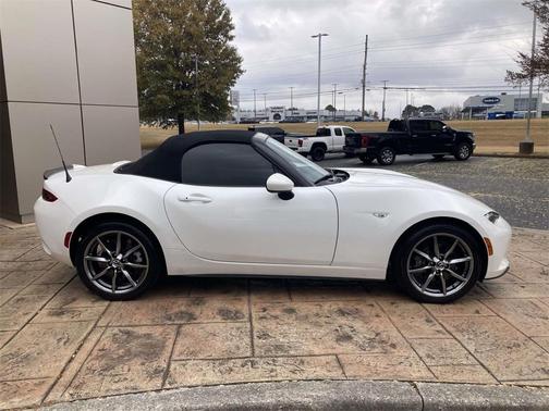 2022 Mazda MX-5 Miata Grand Touring