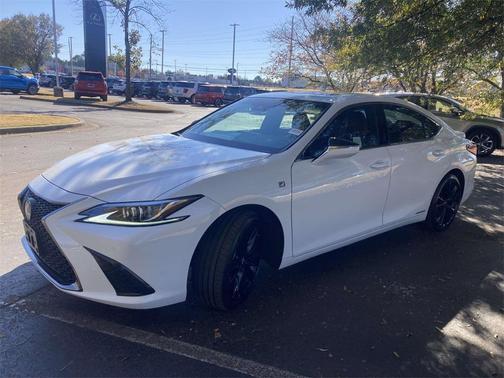 2022 Lexus ES 300h F SPORT