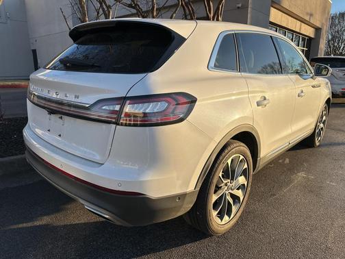 2022 Lincoln Nautilus Reserve