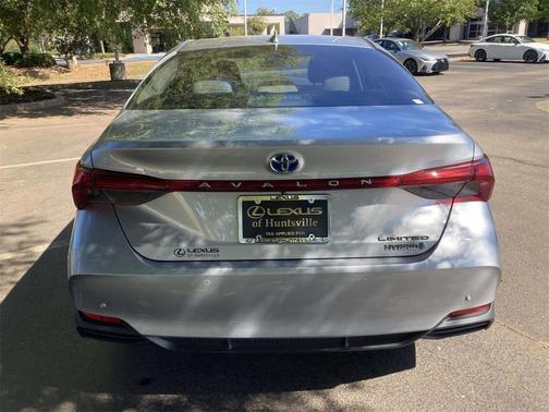 2019 Toyota Avalon Hybrid Limited