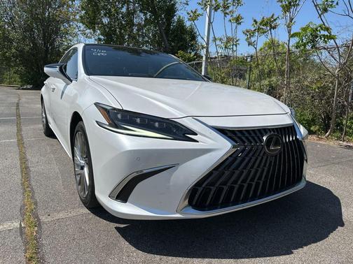 White Pearl 2023 Lexus ES 350 Ultra Luxury