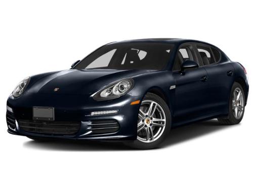 2015 Porsche Panamera 4
