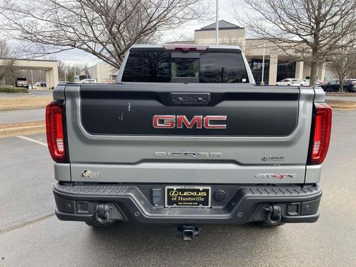 2023 GMC Sierra 1500 AT4X