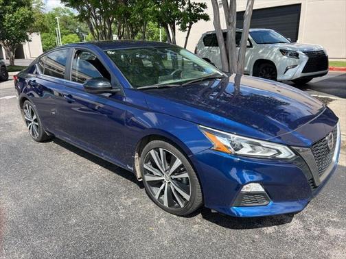 2020 Nissan Altima SR FWD