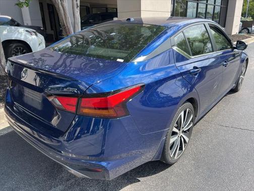 2020 Nissan Altima SR FWD
