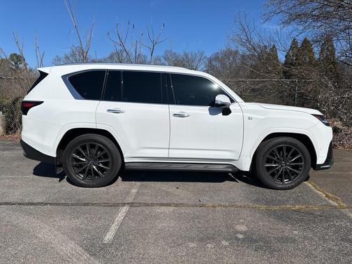 2025 Lexus LX 700h F SPORT