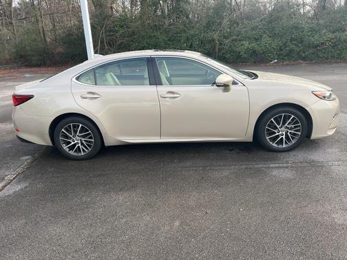 2017 Lexus ES 350 Base