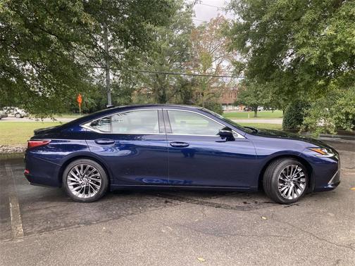 2025 Lexus ES 350 Ultra Luxury